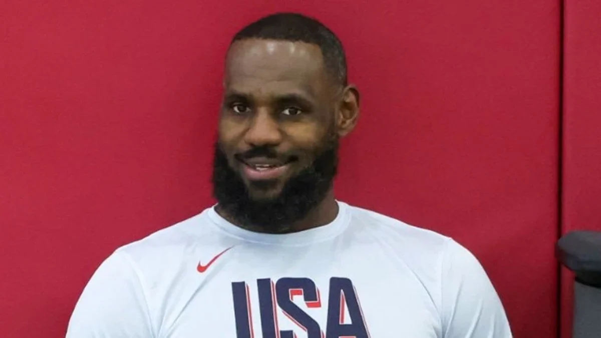 NBA LeBron James 76ers