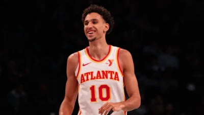 Zaccharie Risacher troca Hawks