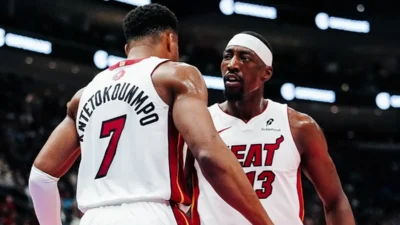 Giannis Antetokounmpo Heat Raptors